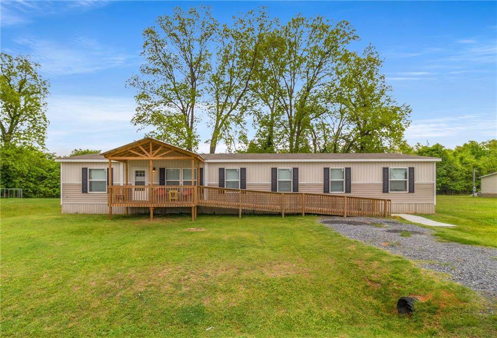 102 Alex Avenue - Photo 1