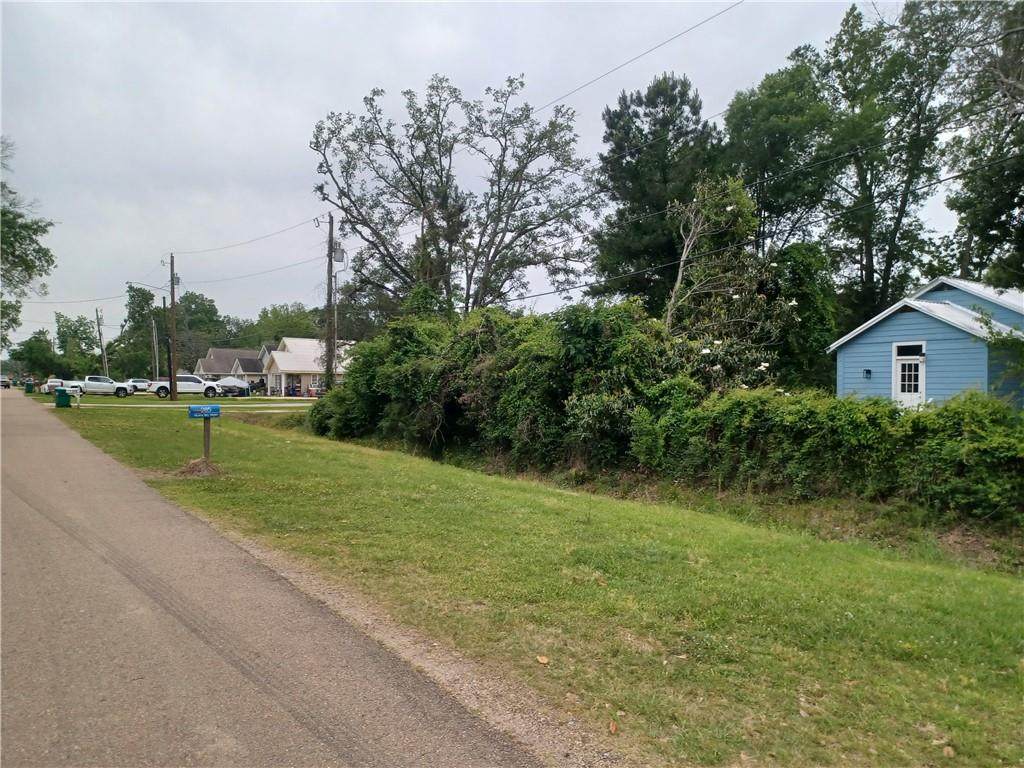 https://bt-photos.global.ssl.fastly.net/neworleans/orig_boomver_1_2553973-2.jpg