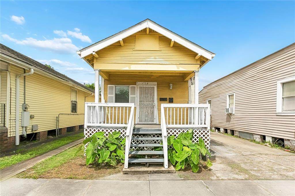 1734 Spain Street - Photo 1