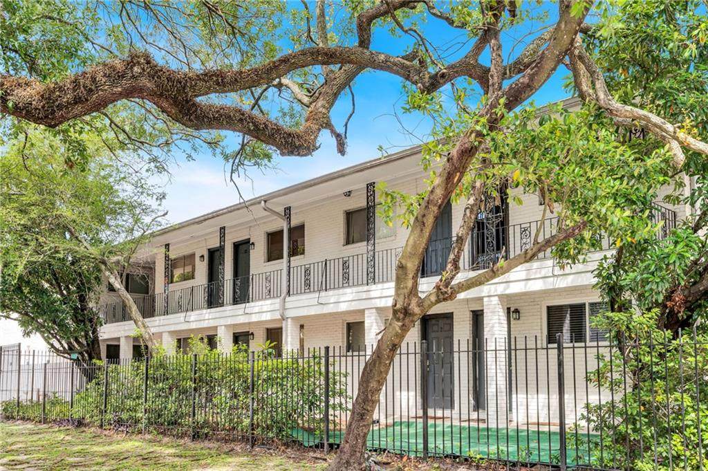1901 Prytania Street - Photo 1