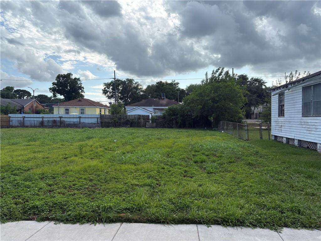 7754 Alabama Street - Photo 1