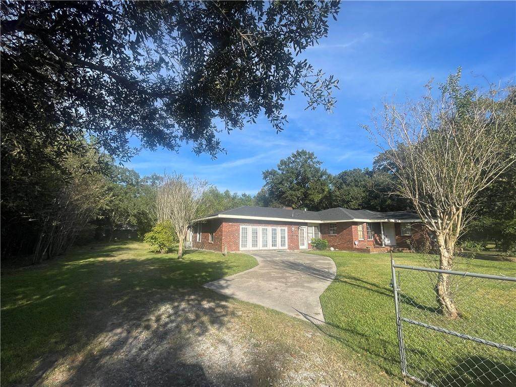 https://bt-photos.global.ssl.fastly.net/neworleans/orig_boomver_1_2554792-2.jpg