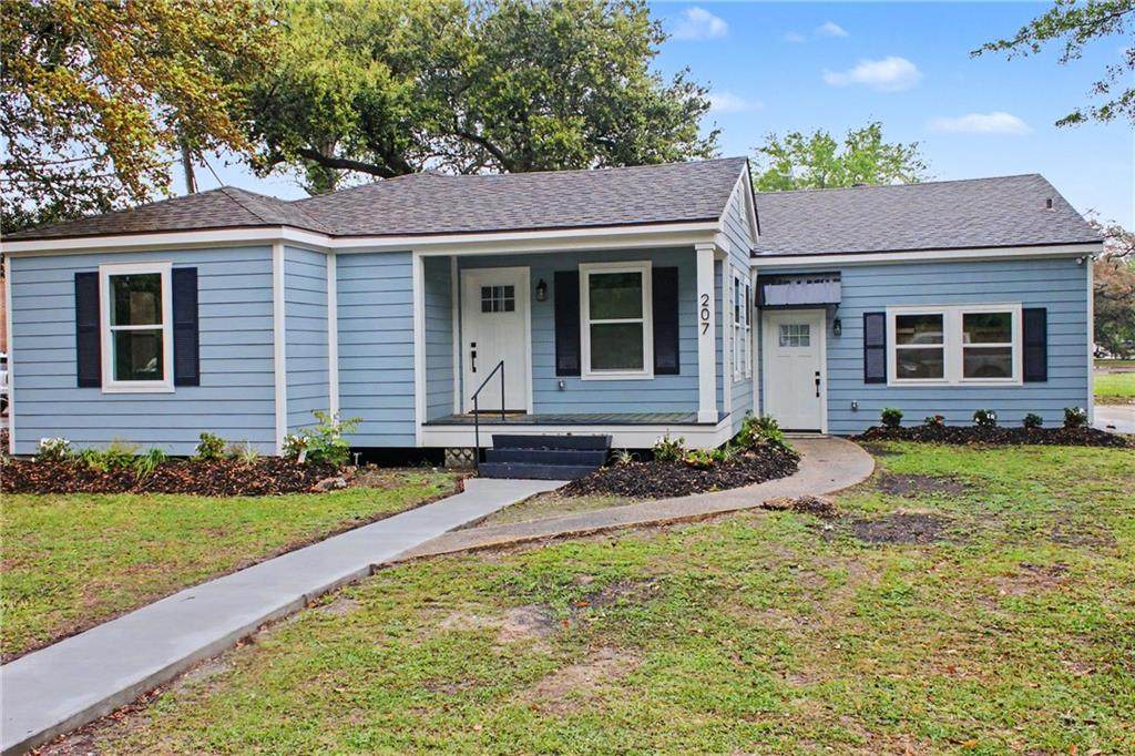 207 Spruce Street - Photo 1