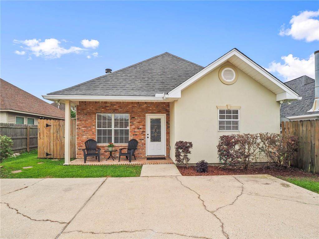 78 Holly Crest Boulevard - Photo 1