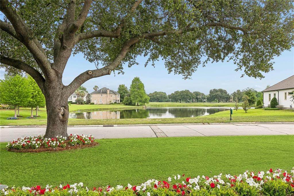 https://bt-photos.global.ssl.fastly.net/neworleans/orig_boomver_1_2555465-2.jpg