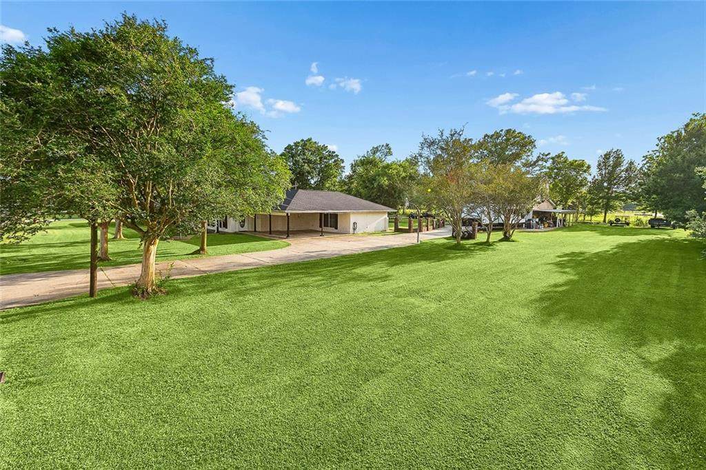 187 Cedar Drive - Photo 1