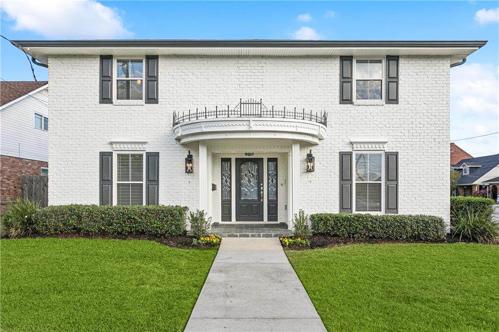 4901 Sunny Place - Photo 1