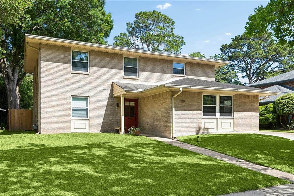 2524 Danbury Drive - Photo 1