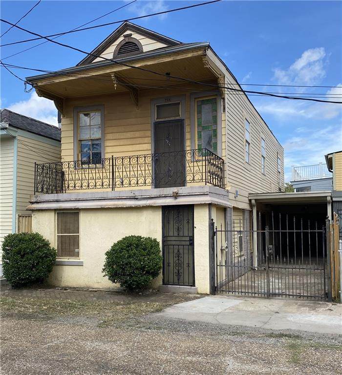 715 Harmony Street - Photo 1