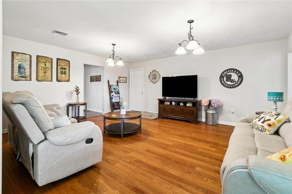 https://bt-photos.global.ssl.fastly.net/neworleans/orig_boomver_1_2555841-2.jpg