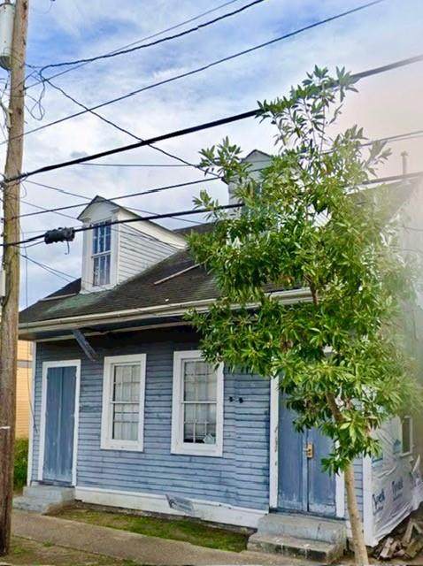 826 Robertson Street - Photo 1