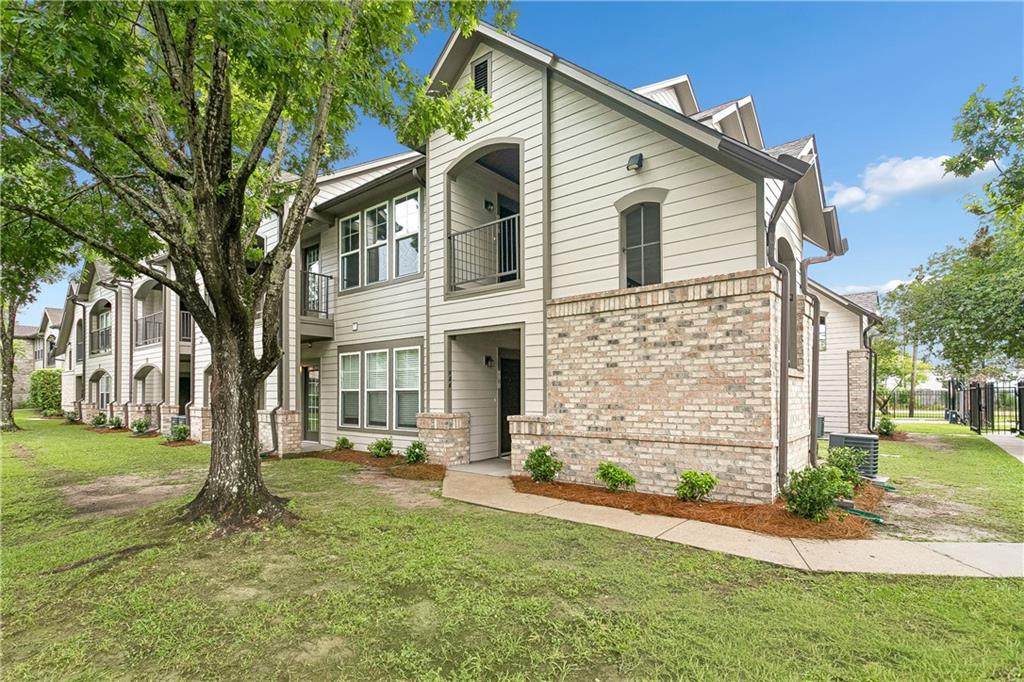 350 Emerald Forest Boulevard - Photo 1