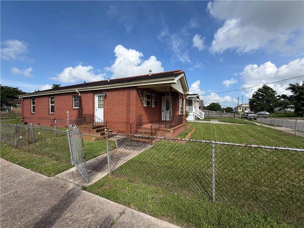 https://bt-photos.global.ssl.fastly.net/neworleans/orig_boomver_1_2558410-2.jpg