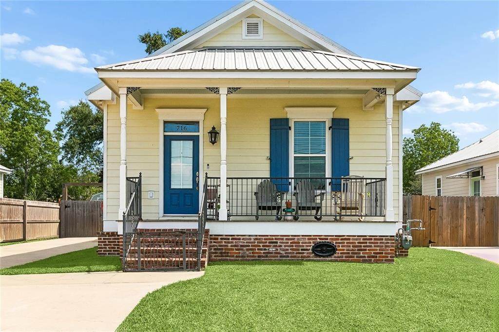 716 Luling Avenue - Photo 1