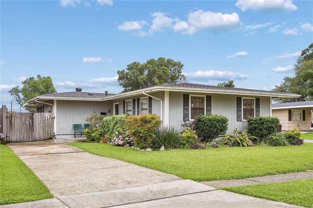6204 Loraine Street - Photo 1