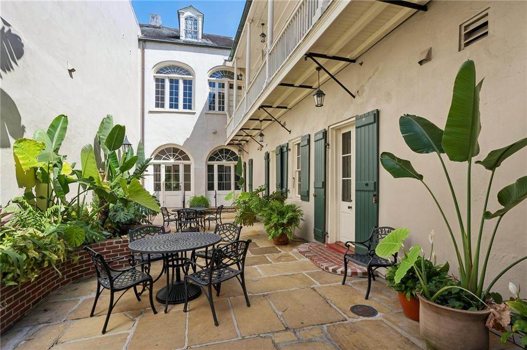 1225 Bourbon Street - Photo 1