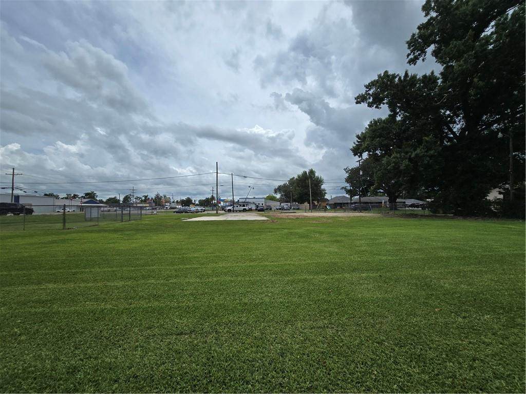 https://bt-photos.global.ssl.fastly.net/neworleans/orig_boomver_1_2558916-2.jpg
