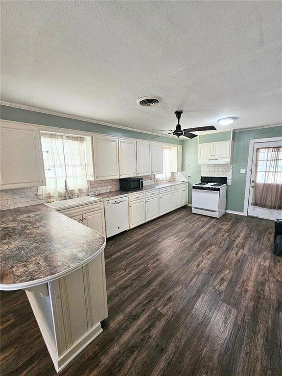 https://bt-photos.global.ssl.fastly.net/neworleans/orig_boomver_1_2559009-2.jpg