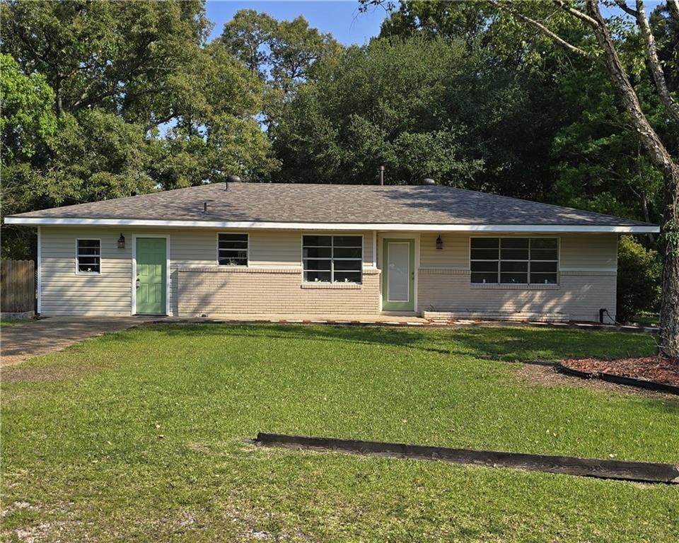 1607 Hwy 1204 - Photo 1