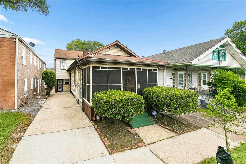 8607 Claiborne Avenue - Photo 1