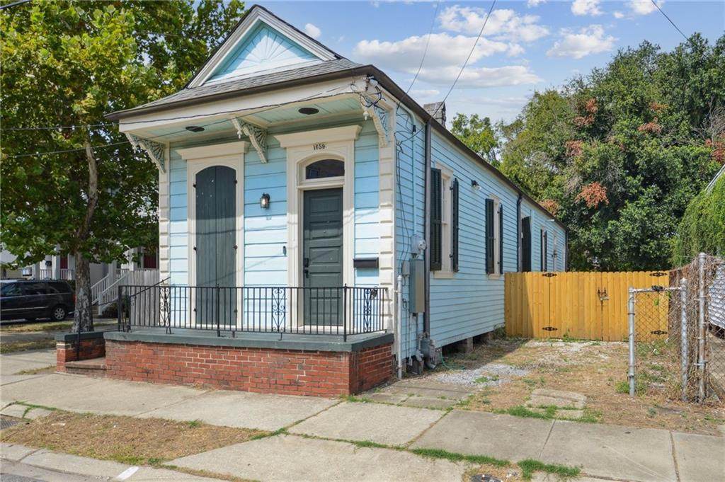 1659 Galvez Street - Photo 1