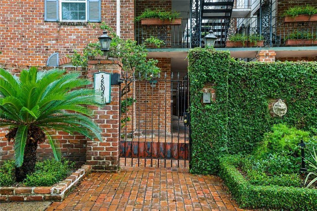 https://bt-photos.global.ssl.fastly.net/neworleans/orig_boomver_1_2560477-2.jpg