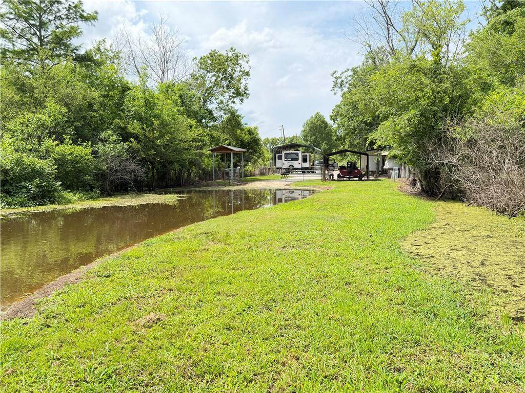 466 River Lane - Photo 1