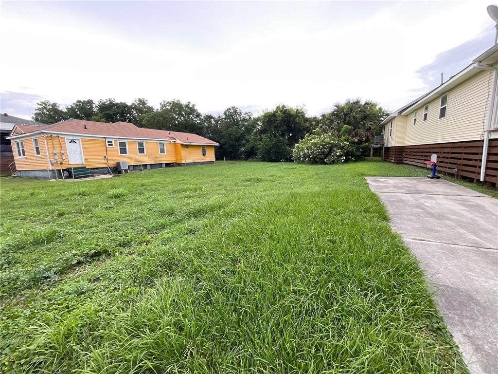 5725 Saint Anthony Avenue - Photo 1
