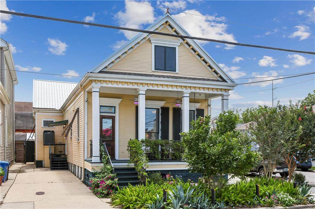 3238 Banks Street - Photo 1