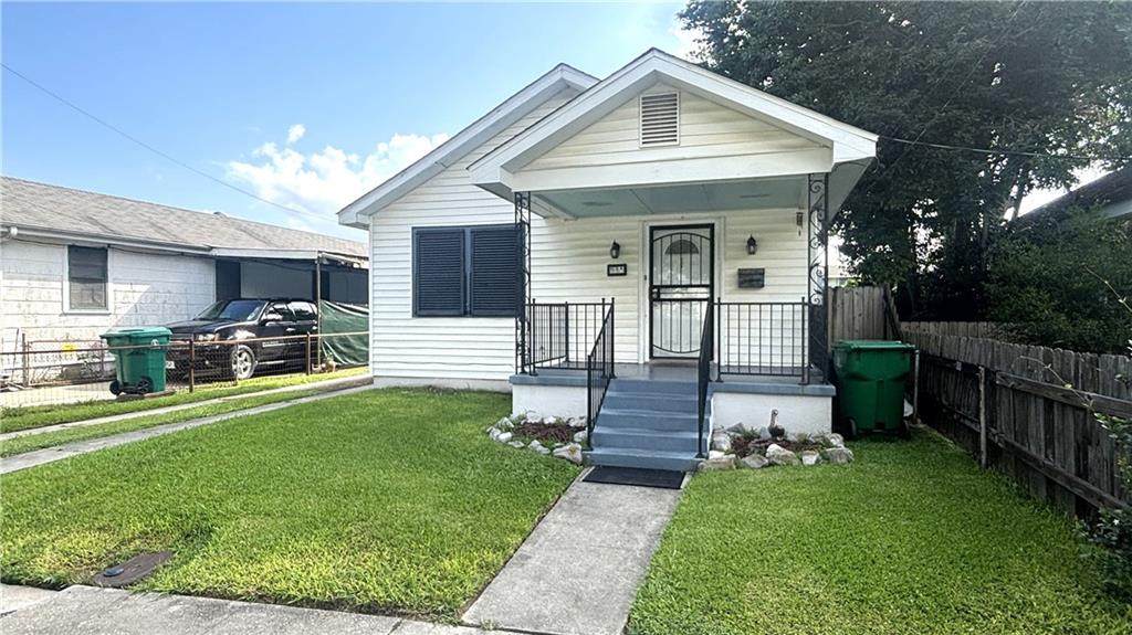 534 Brown Avenue - Photo 1