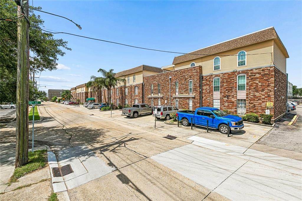 3320 Arnoult Road - Photo 1