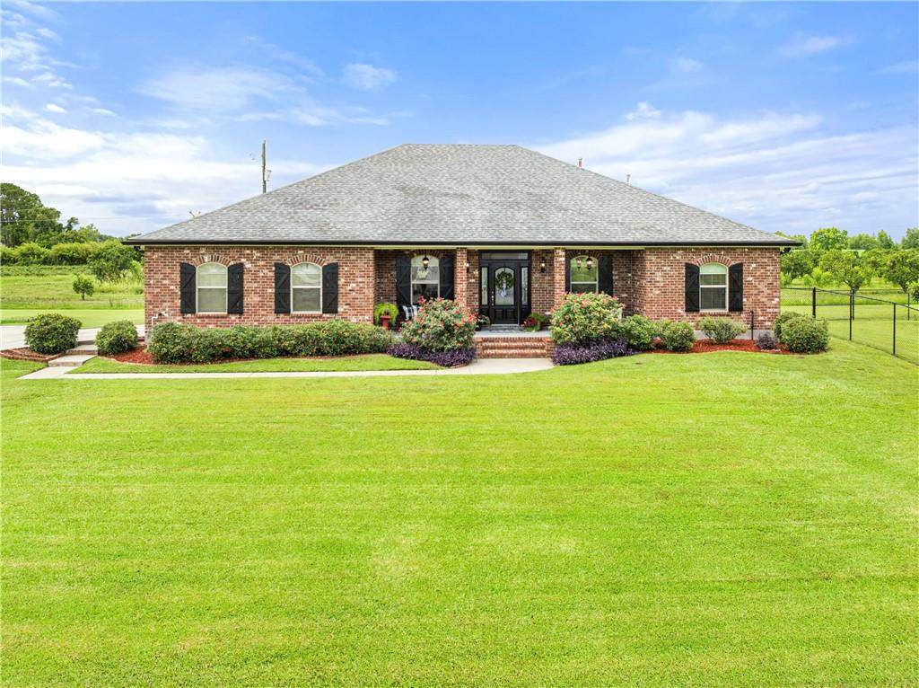 180 Pelican Place - Photo 1