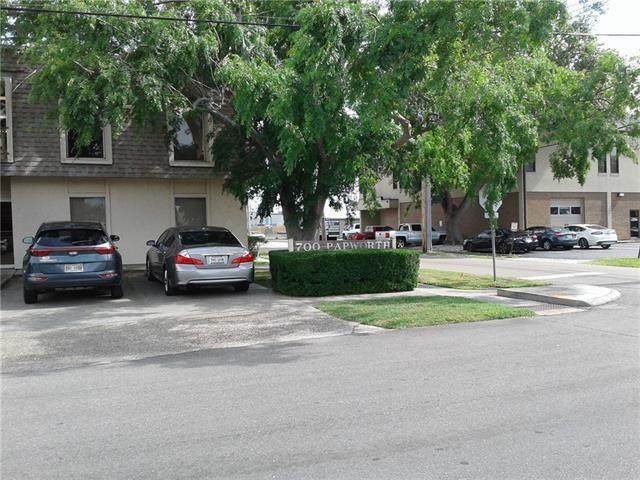 700 Papworth Avenue - Photo 1