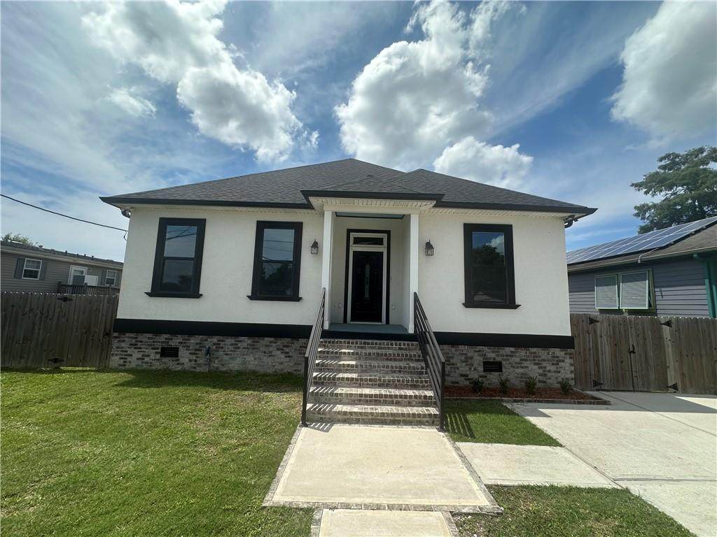 1731 Pratt Drive - Photo 1