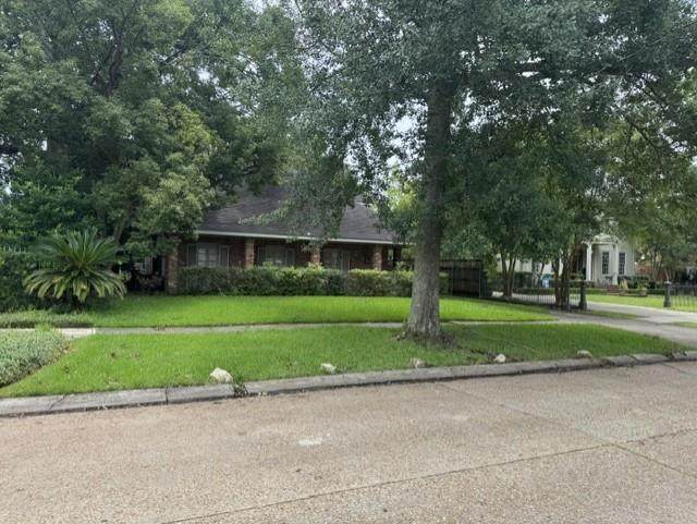 305 Friedrichs Avenue - Photo 1