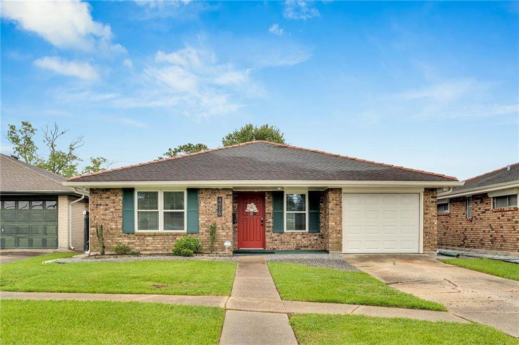 4916 Kawanee Avenue - Photo 1