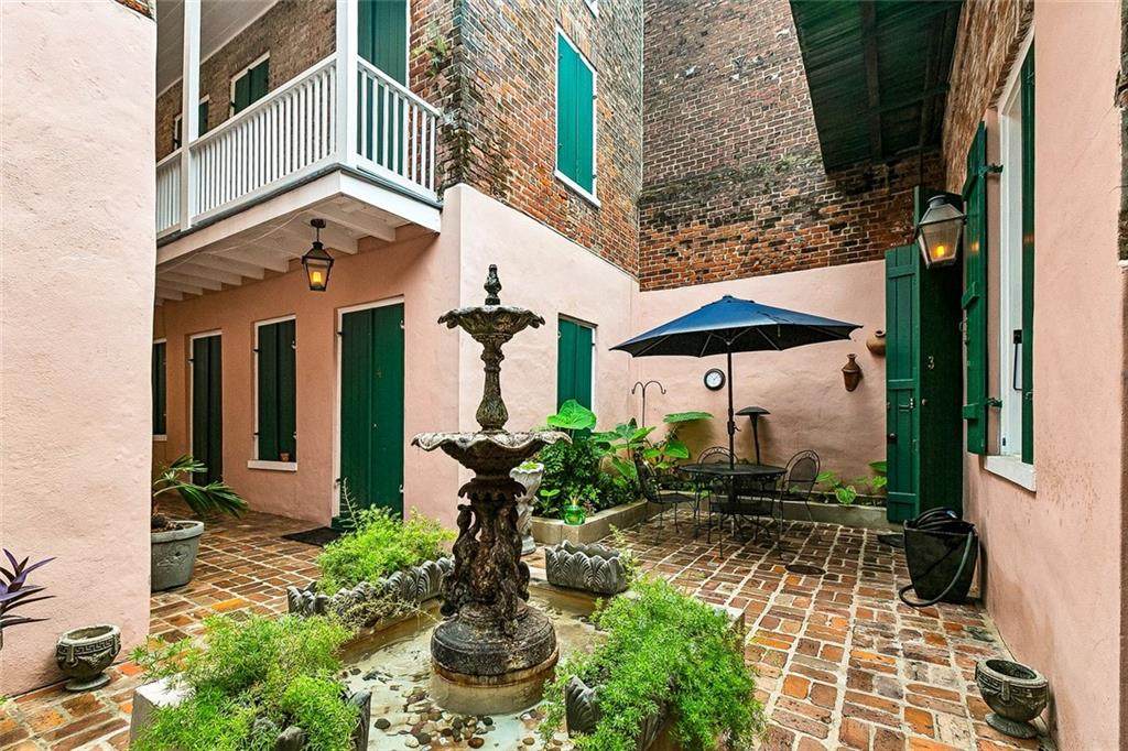 https://bt-photos.global.ssl.fastly.net/neworleans/orig_boomver_1_2563797-2.jpg
