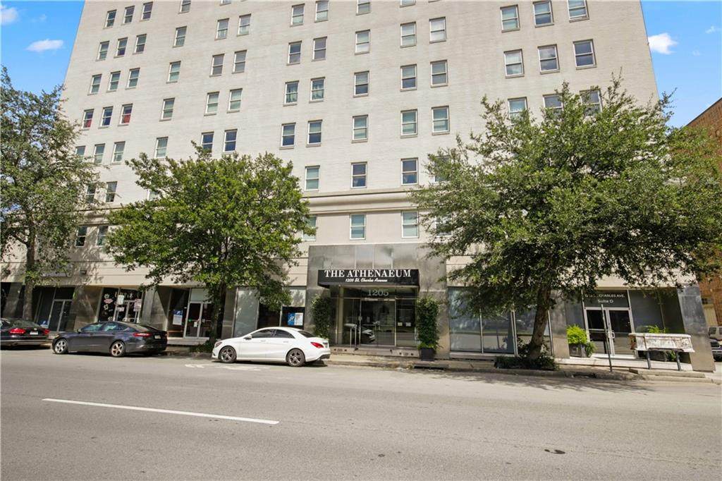 1205 St Charles Avenue - Photo 1