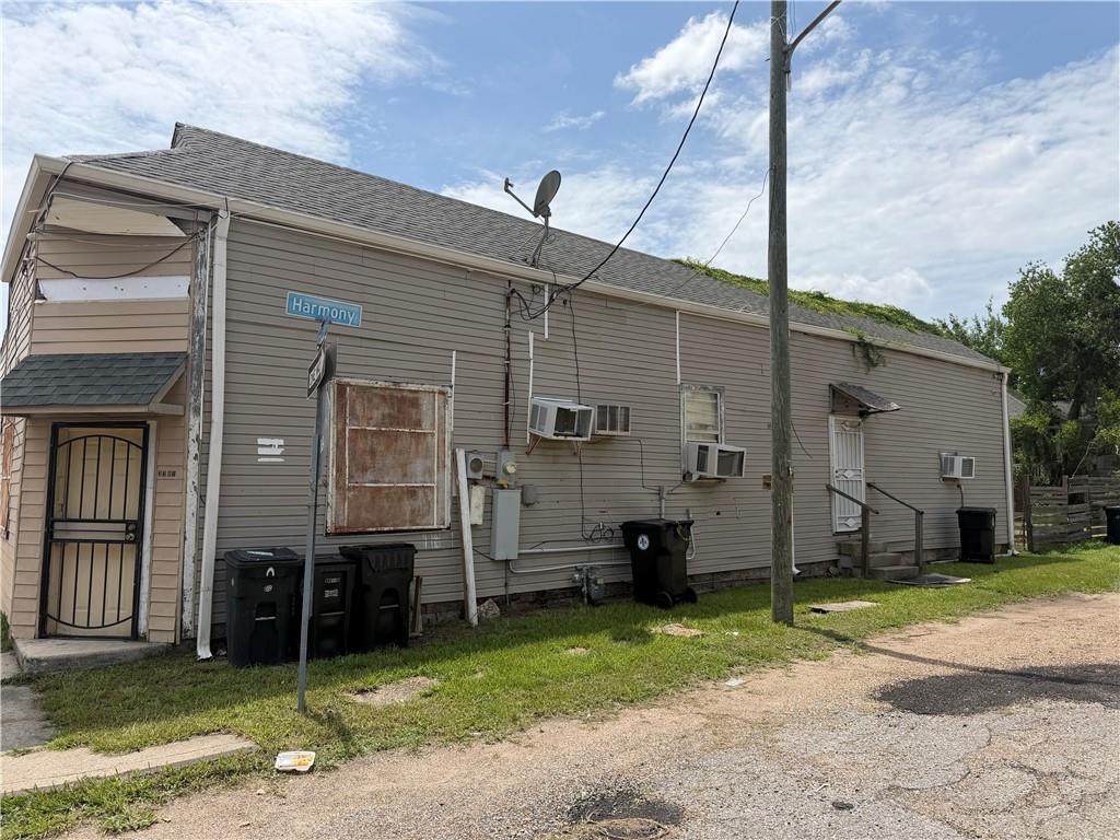 3201 Dryades Street - Photo 1