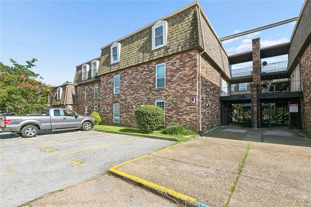 6320 Riverside Drive - Photo 1