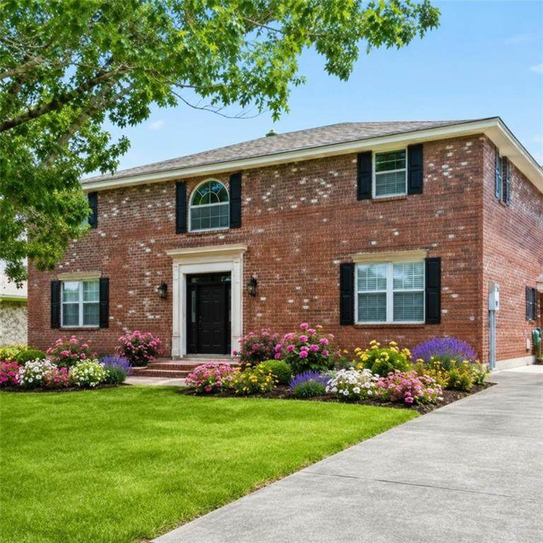 304 Somerset Street - Photo 1
