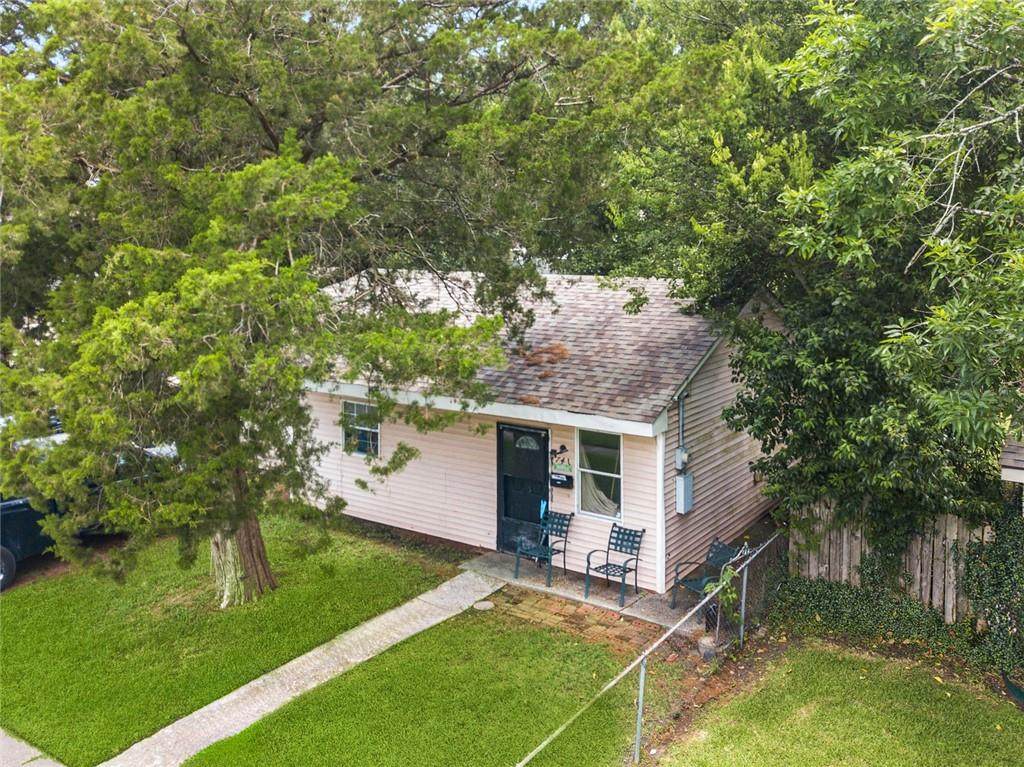 746 Randolph Avenue - Photo 1