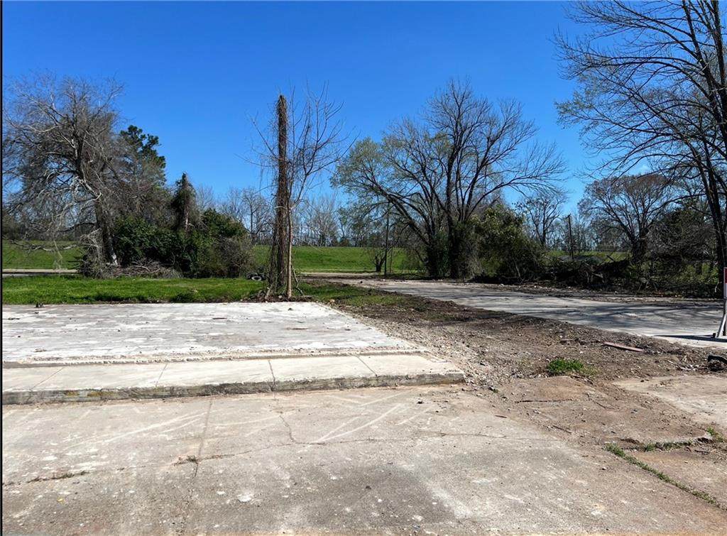 2533 Third Street - Photo 1