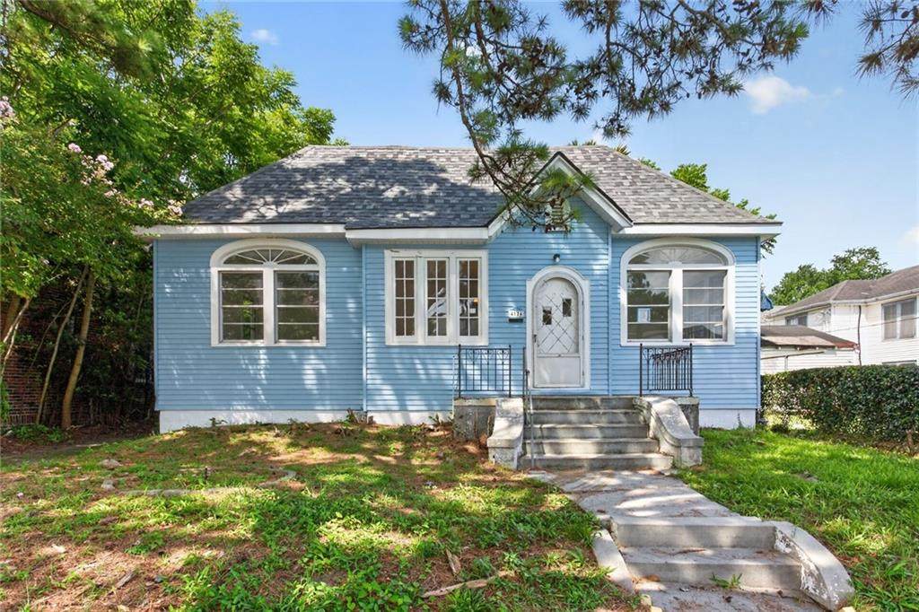 4124 Clermont Drive - Photo 1