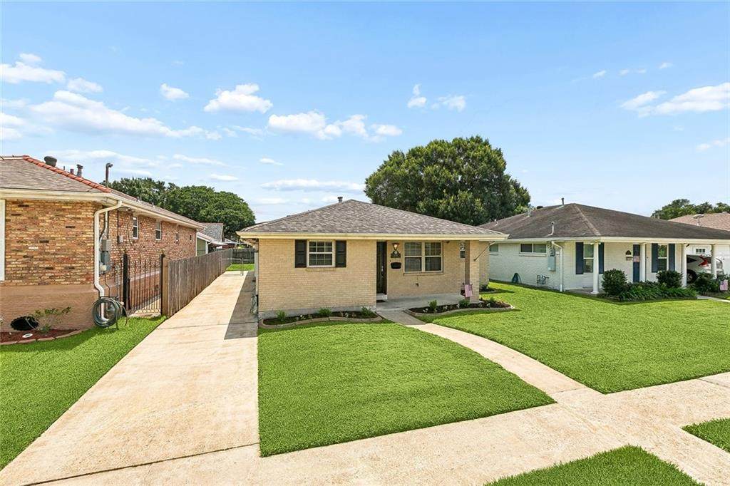 1317 Wisteria Street - Photo 1