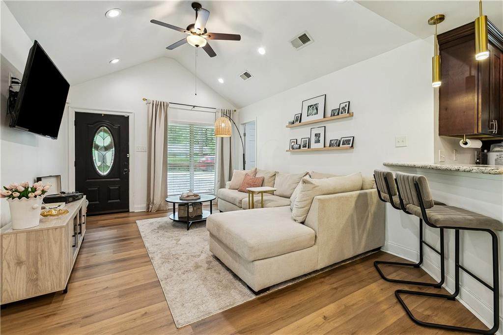https://bt-photos.global.ssl.fastly.net/neworleans/orig_boomver_1_2565130-2.jpg