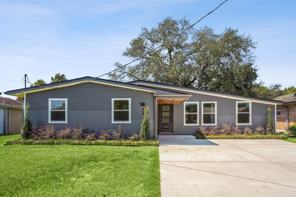3904 Haring Road - Photo 1