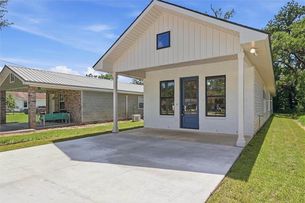 657 Second Street - Photo 1