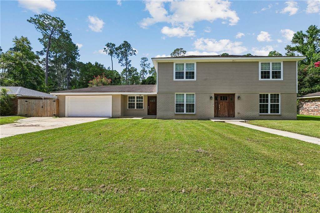 123 Pinewood Drive - Photo 1