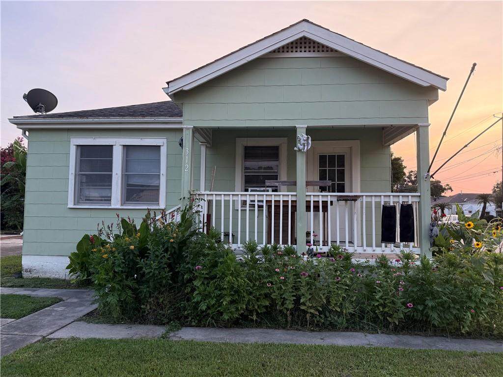https://bt-photos.global.ssl.fastly.net/neworleans/orig_boomver_1_2565615-2.jpg